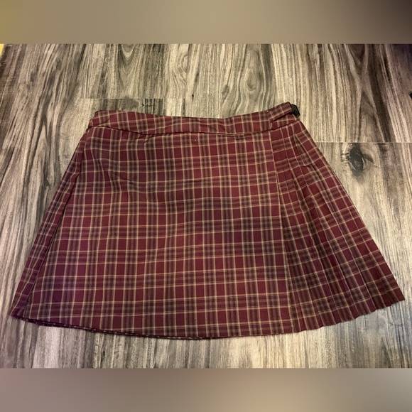 wild fable Dresses & Skirts - wild fable Burgundy Plaid Pleated Mini Skirt